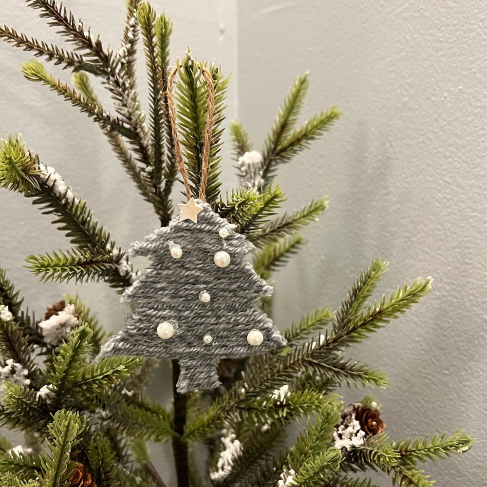 Pearl Ornament Tree